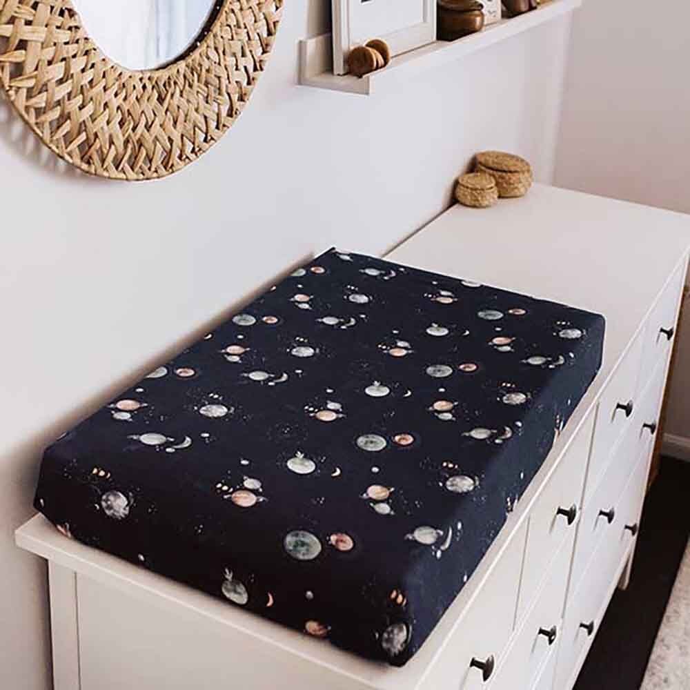 Milky Way Organic Bassinet Sheet / Change Pad Cover - View 6