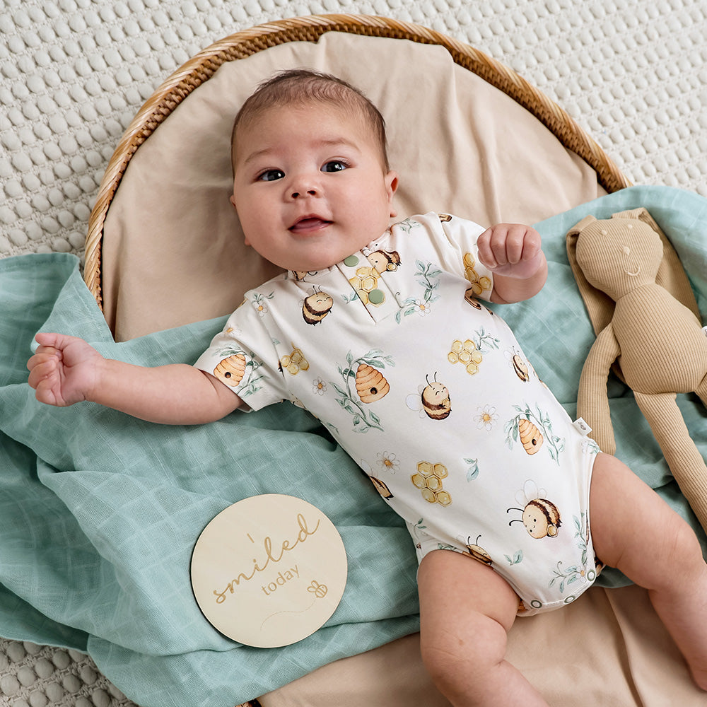 Bumblebees Short Sleeve Organic Bodysuit - View 3