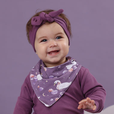 Midnight Swan Organic Dribble Bib | Snuggle Hunny